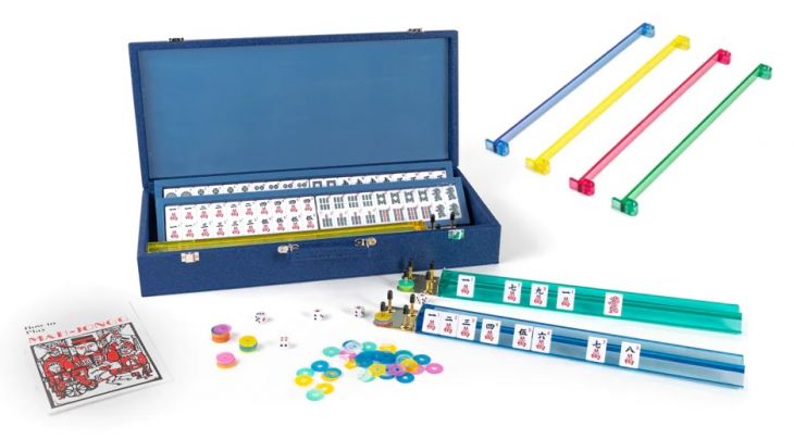 Mahjong Set in Blue Leather Case main image